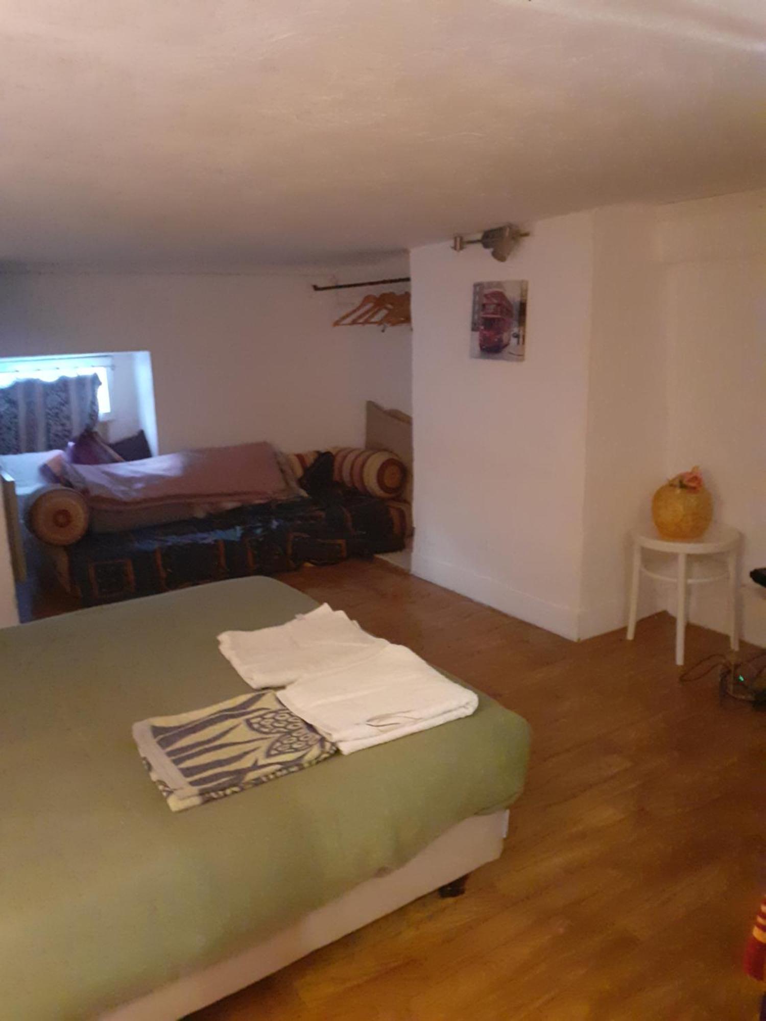 Appartement 2 Chambres A Lesigny Exterior foto